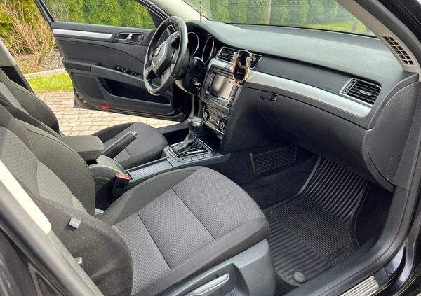 Skoda Superb cena 29900 przebieg: 273600, rok produkcji 2011 z Wejherowo małe 172